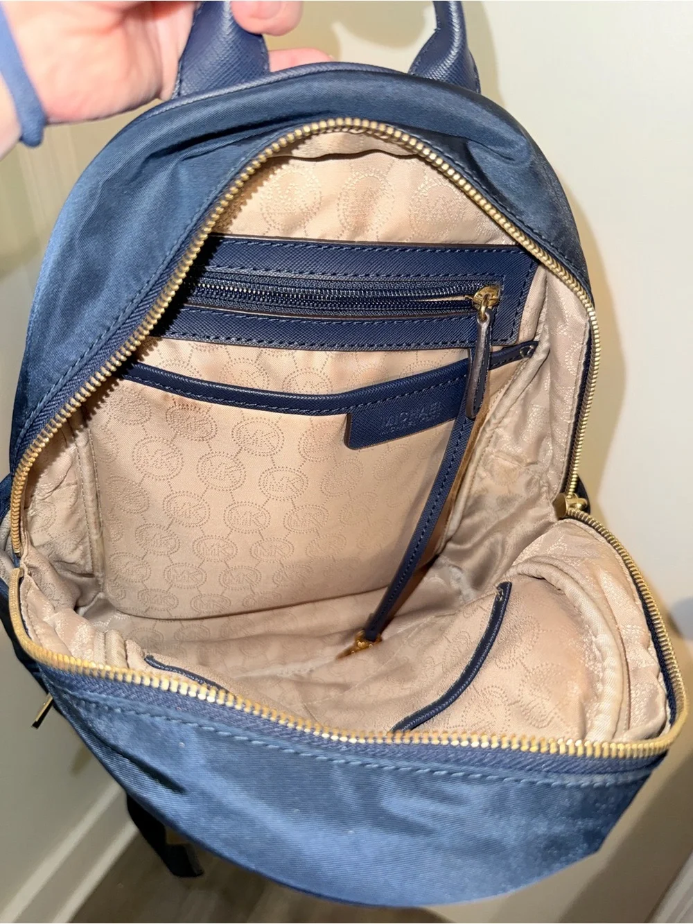 Michael Kors compact michael